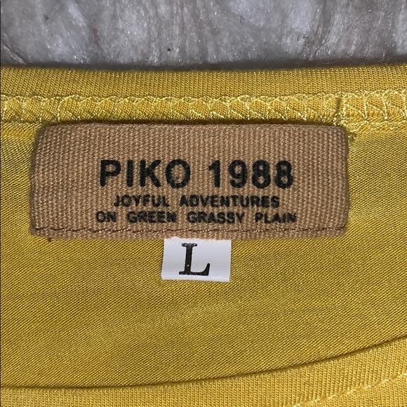 yellow piko top - Picture 2 of 3
